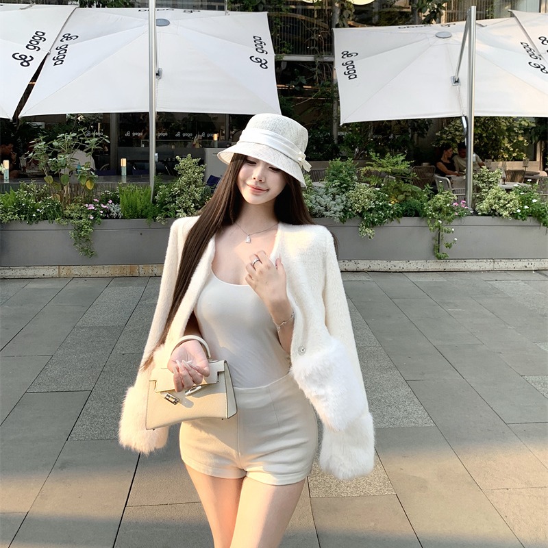 Women's 2025 Winter Tweed Short Jacket with Faux Fur Trim - Image 5