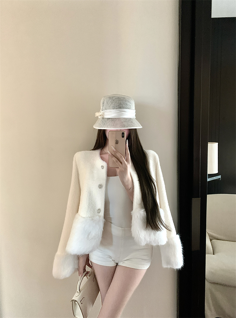 Women's 2025 Winter Tweed Short Jacket with Faux Fur Trim