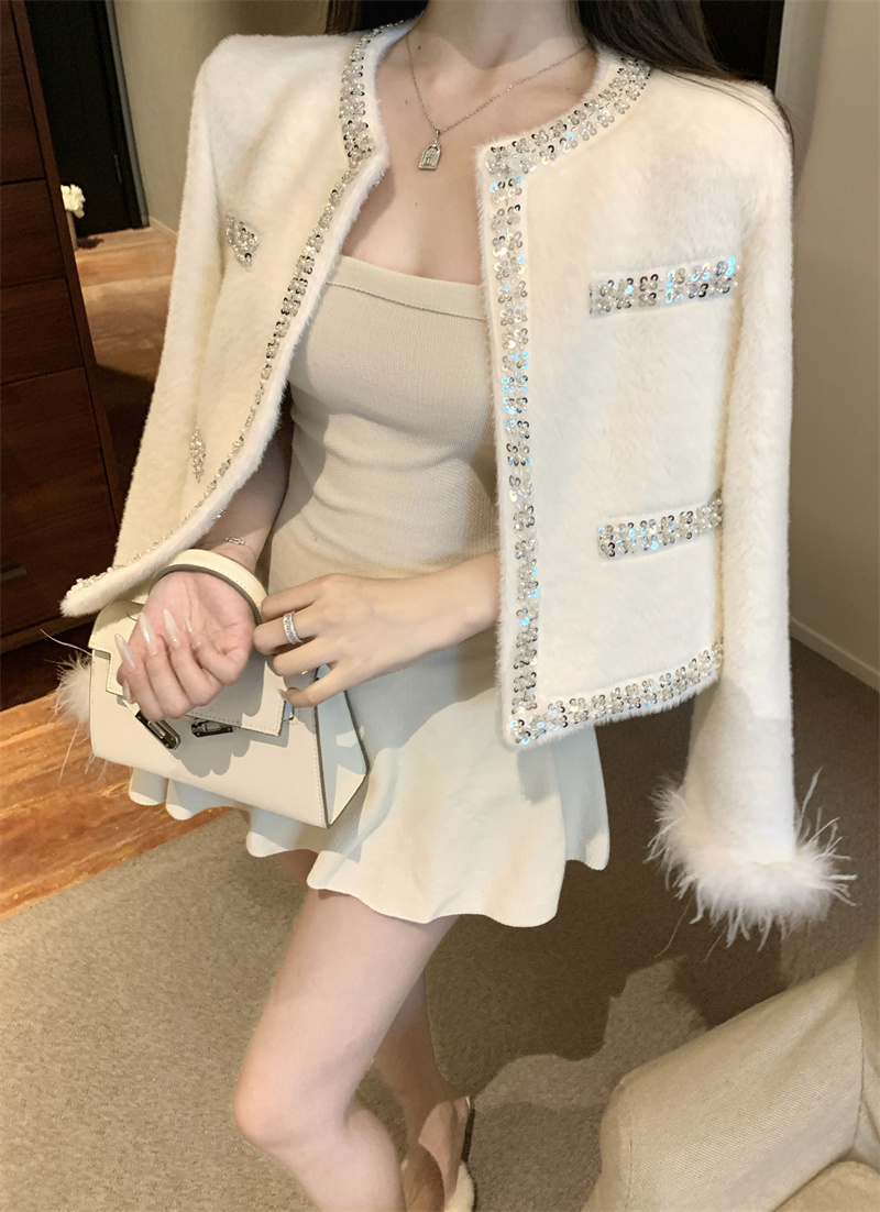 Light Luxury White Wool Blend Thickened Tweed Short Jacket Winter French Style Fuzzy Coat for Women