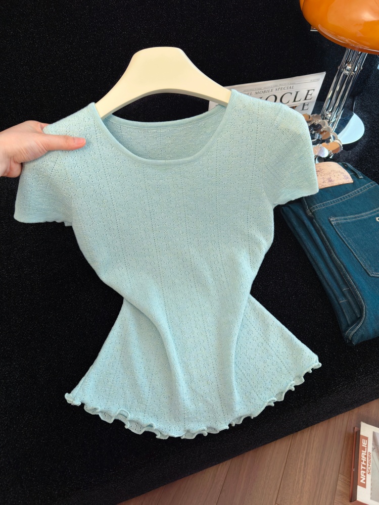 Korean Style White-Looking Knit Short Sleeve Top for Women Summer Petite Wear