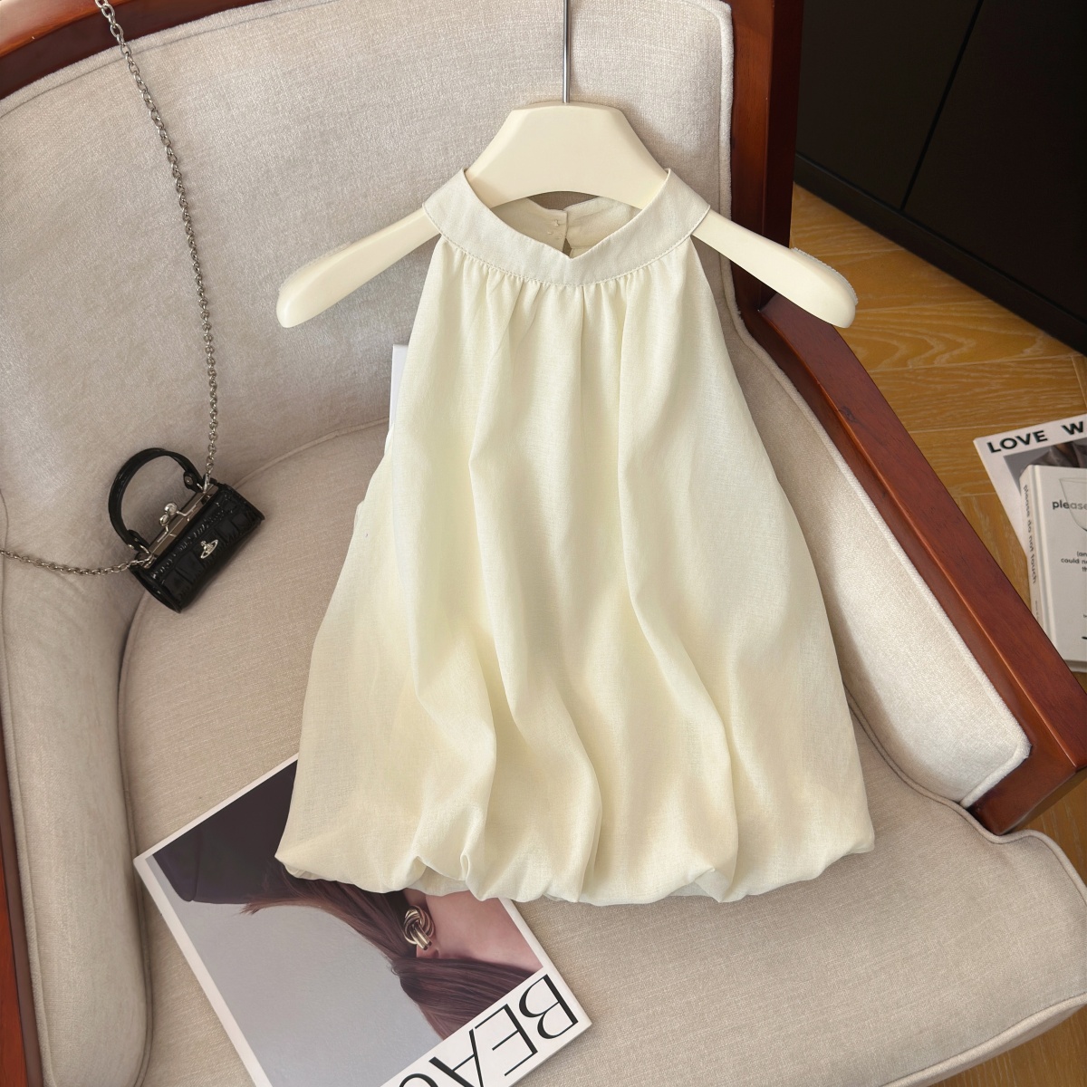 Women's Sleeveless Loose Fit Solid Color Top Summer 2026 - Image 4
